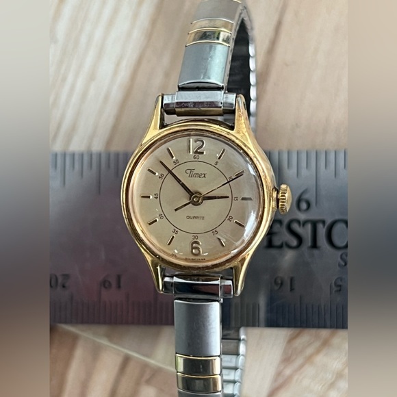 Timex Ladies Watch Vintage Two Tone Stretch Bracelet Gold Tone Dial - Picture 3 of 11